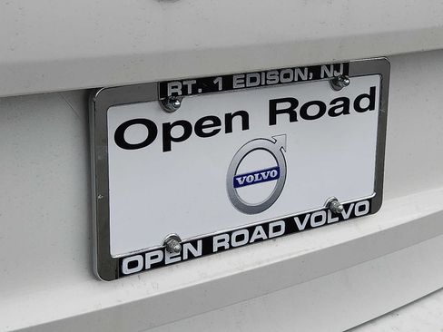 Used 2023 Volvo XC60 B5 Plus w/ Climate Package image 30