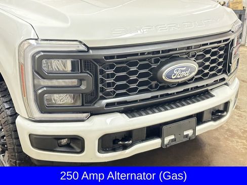 Used 2024 Ford F250 Lariat w/ Tremor Off-Road Package AWD/4WD image 16