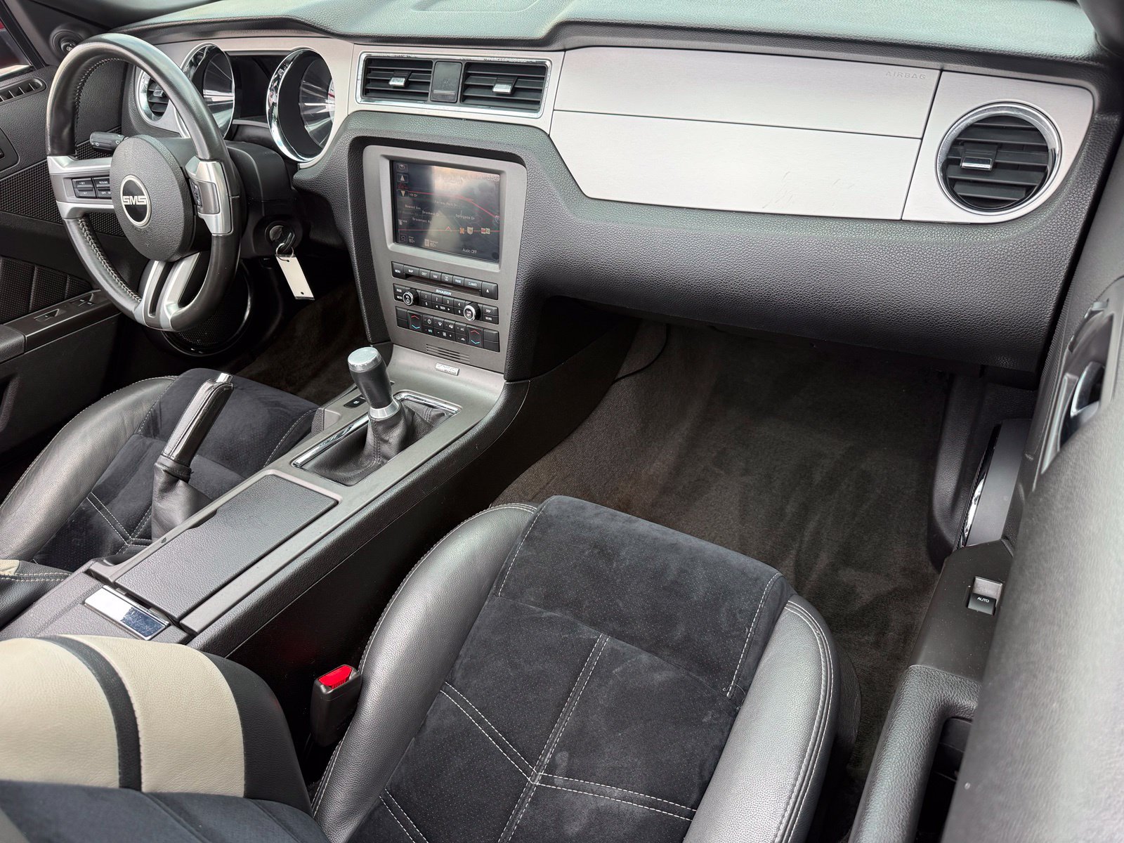 Used 2011 Ford Mustang GT Premium w/ Electronics Pkg RWD image 15
