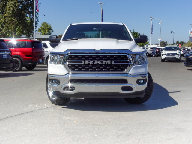 Used 2022 RAM 1500 Big Horn AWD/4WD image 3