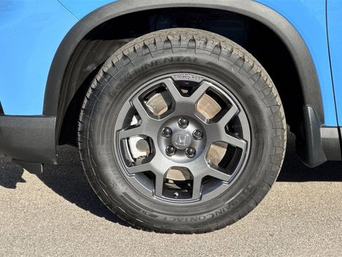 Certified 2024 Honda Pilot TrailSport image 35