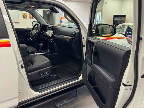 Used 2023 Toyota 4Runner 40th Anniversary SE AWD/4WD image 17