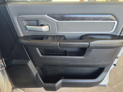 Used 2022 RAM 3500 Big Horn AWD/4WD image 19