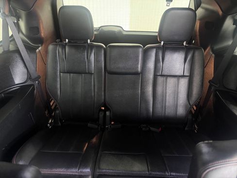 Used 2016 Dodge Grand Caravan R/T image 13