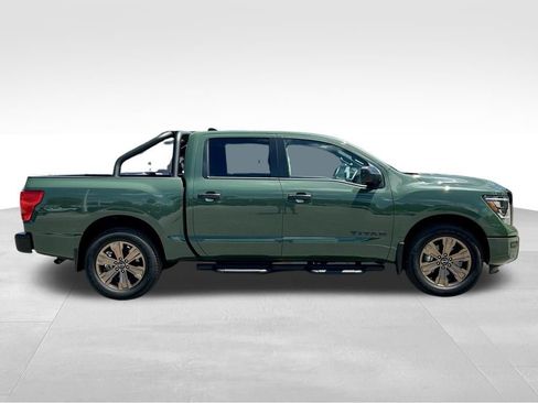 Certified 2024 Nissan Titan SV w/ SV Bronze Edition Package image 5