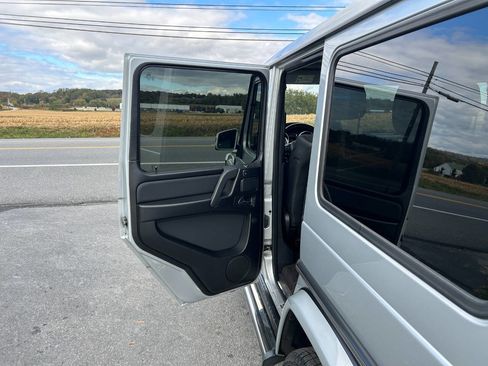 Used 2015 Mercedes-Benz G 550 image 12