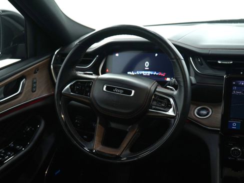 Used 2023 Jeep Grand Cherokee L Summit w/ Advanced Protech Group IV image 15