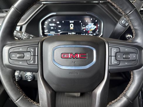 Used 2024 GMC Sierra 2500 AT4 w/ Technology Package AWD/4WD image 33