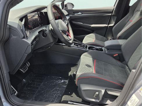 New 2026 Volkswagen GTI SE FWD image 9