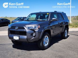 Used 2023 Toyota 4Runner SR5 Premium w/ Moonroof Package AWD/4WD video 1