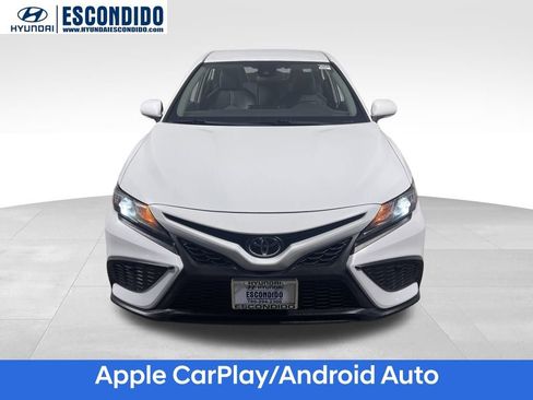 Used 2023 Toyota Camry SE image 9