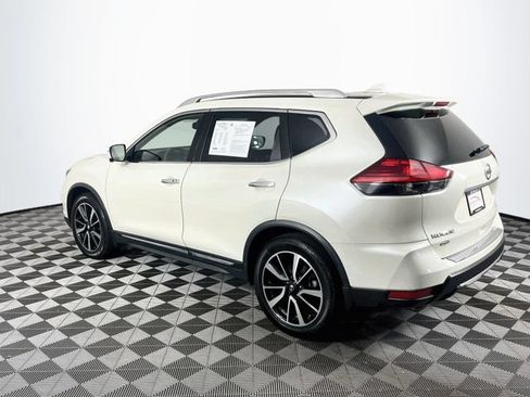 Used 2017 Nissan Rogue SL w/ SL Premium Package FWD image 6