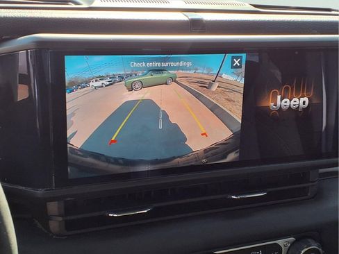 Used 2024 Jeep Wrangler Willys image 4