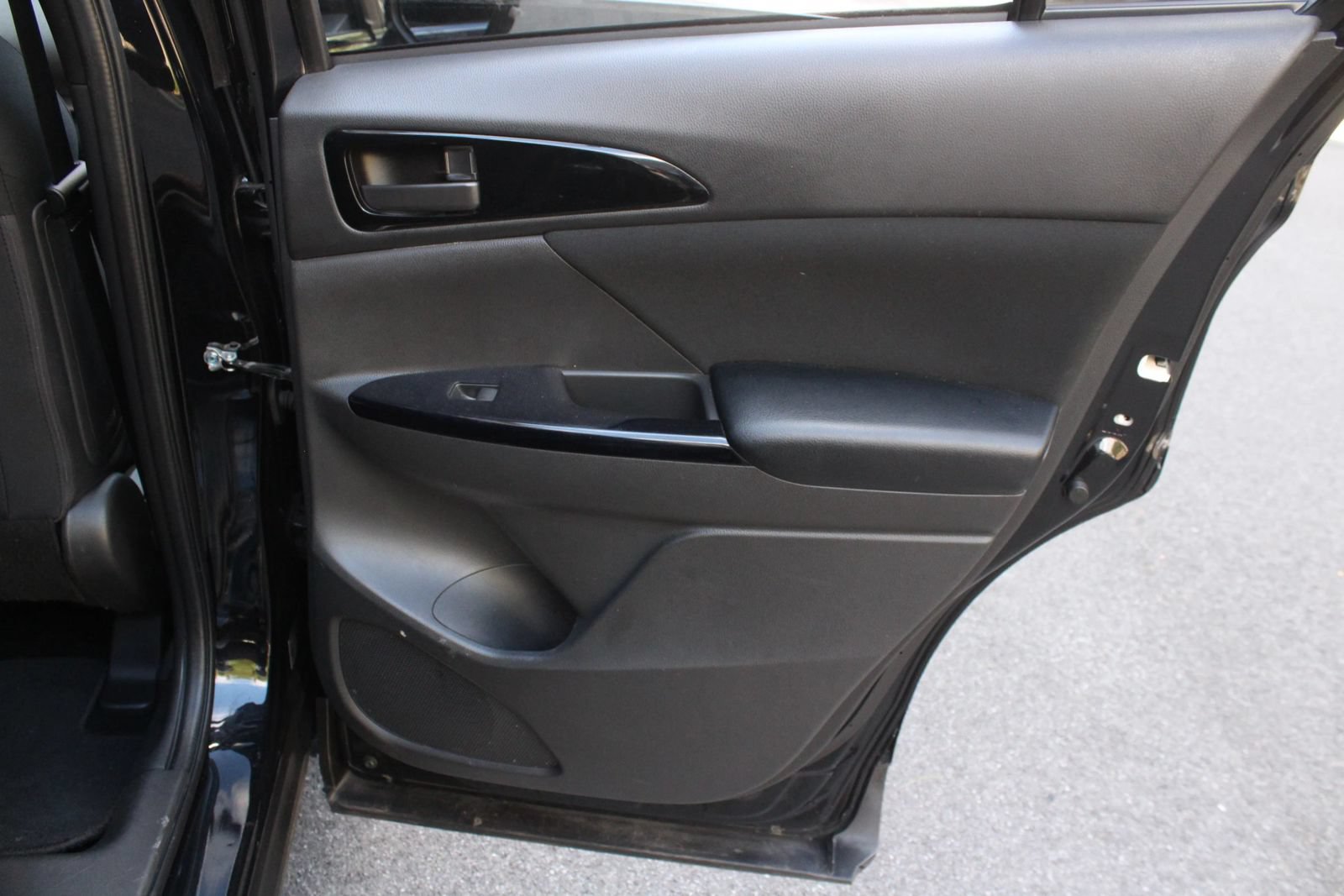Used 2023 Mitsubishi Eclipse Cross LE AWD/4WD image 21