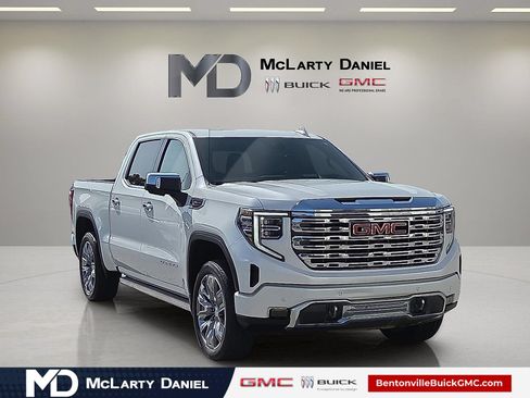Certified 2024 GMC Sierra 1500 Denali w/ Denali Reserve Package AWD/4WD image 1