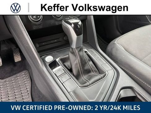 Used 2022 Volkswagen Taos SE FWD image 23