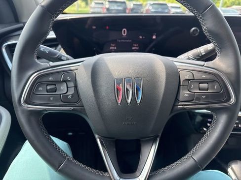 Used 2024 Buick Encore GX Avenir w/ Avenir Convenience Package FWD image 21