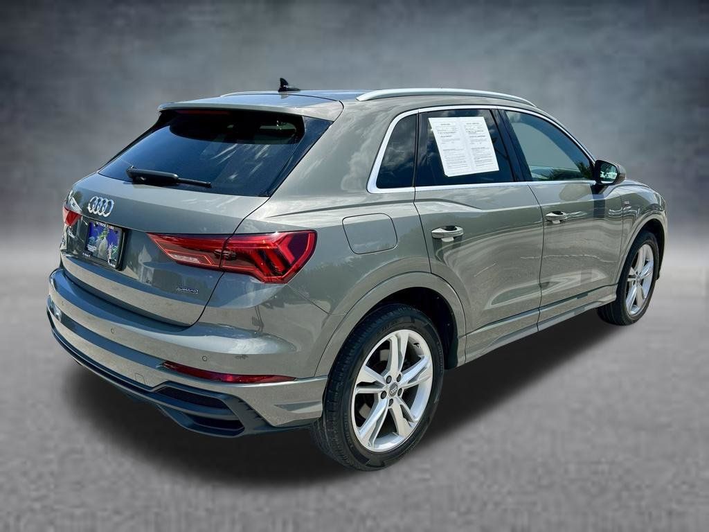 Used 2020 Audi Q3 2.0T Premium w/ Convenience Package AWD/4WD image 5