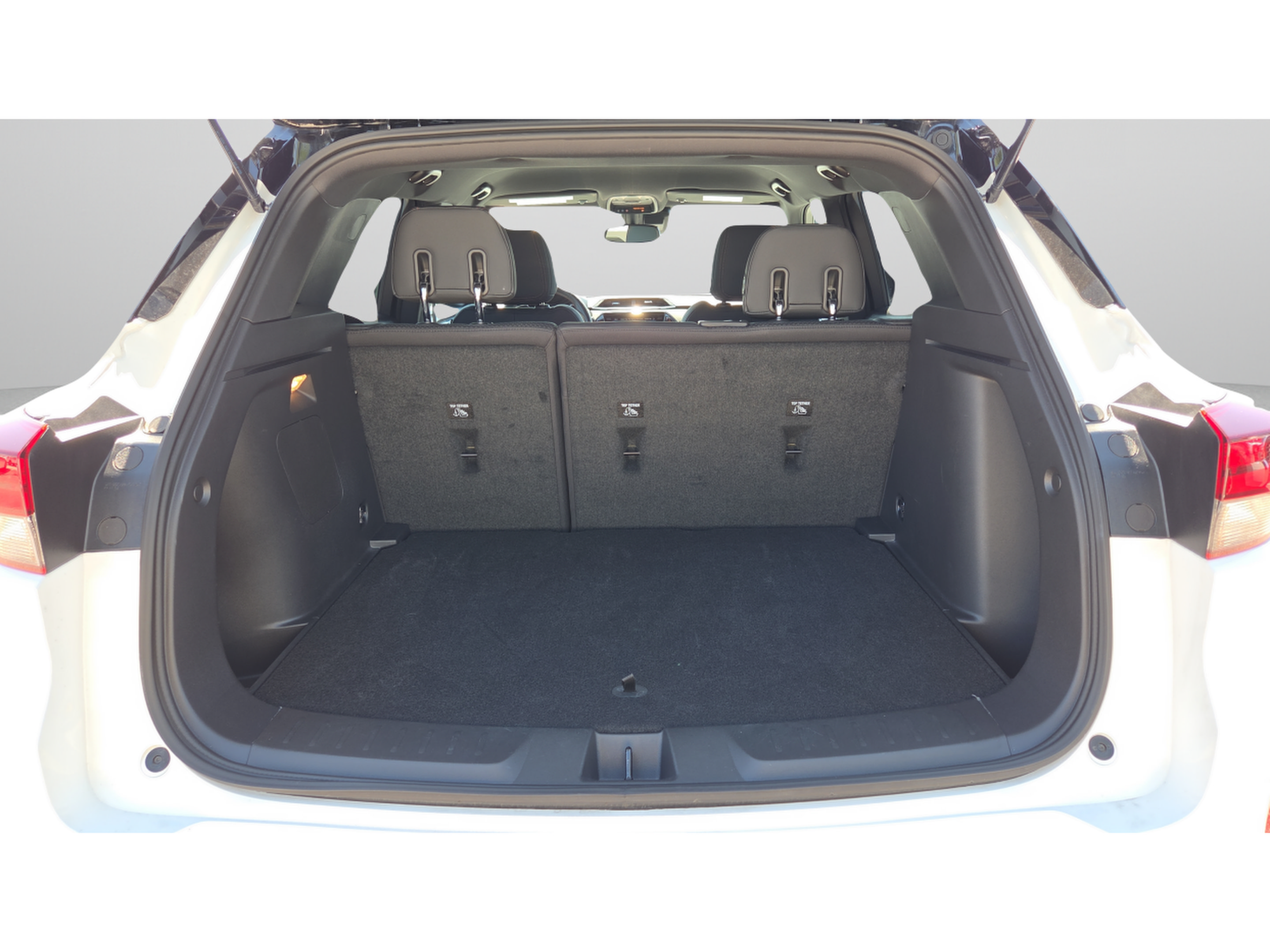 Used 2023 Chevrolet TrailBlazer RS w/ Convenience Package FWD image 9