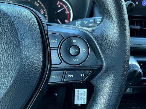 Used 2024 Toyota RAV4 LE image 18