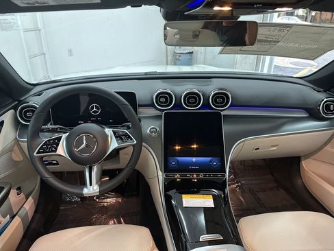Used 2025 Mercedes-Benz C 300 Sedan image 20