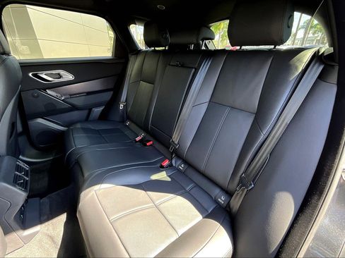 New 2026 Land Rover Range Rover Velar Dynamic SE image 10