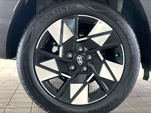 Used 2025 Hyundai Kona SEL AWD/4WD image 34