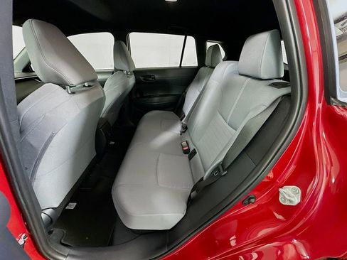 Used 2024 Toyota Corolla Cross SE image 24