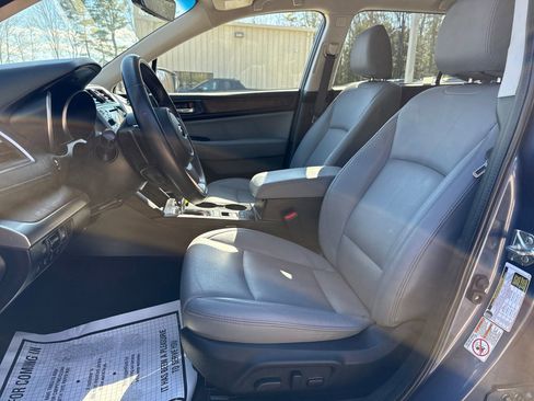 Used 2018 Subaru Outback 2.5i Limited AWD/4WD image 9