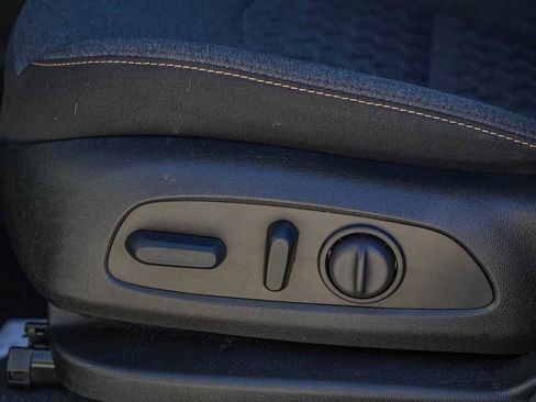 Used 2023 Chevrolet Equinox LT image 23