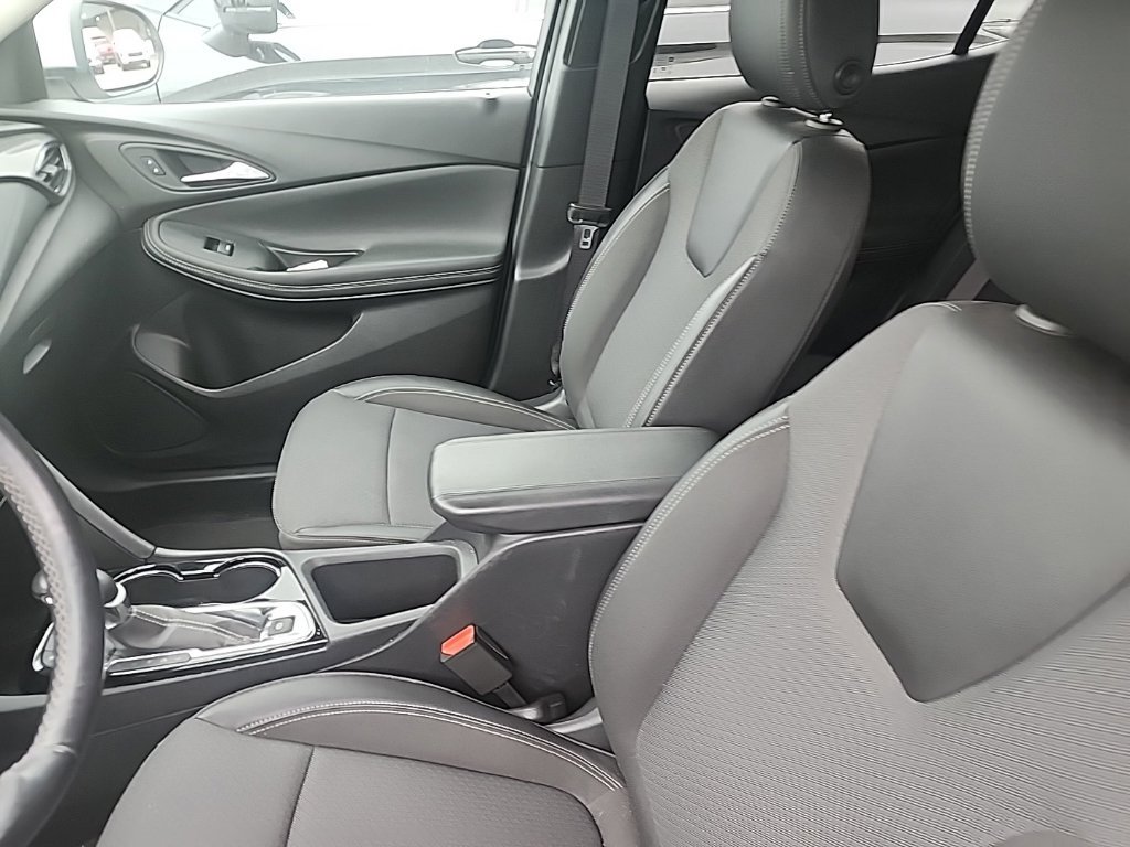 Used 2023 Buick Encore GX Preferred FWD image 4