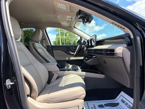 Used 2024 Lincoln Corsair AWD w/ Equipment Group 101A image 11
