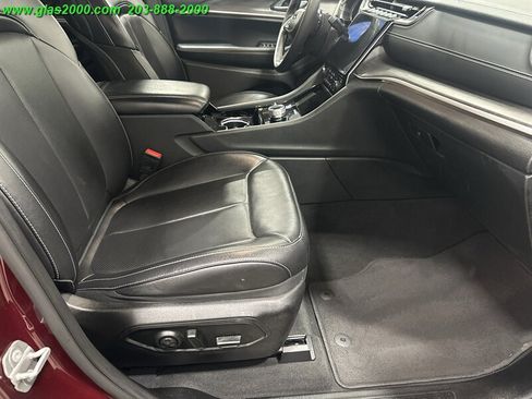 Used 2023 Jeep Grand Cherokee L Limited w/ Luxury Tech Group II AWD/4WD image 21