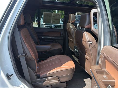 Certified 2024 Ford Expedition King Ranch RWD image 14
