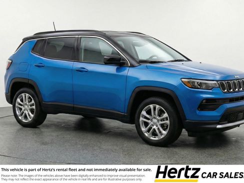 Used 2025 Jeep Compass Limited image 1