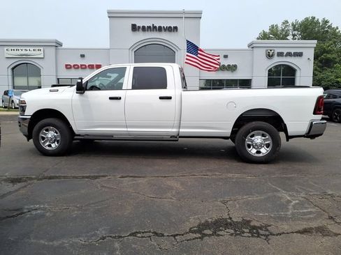 New 2026 RAM 3500 Tradesman AWD/4WD image 6