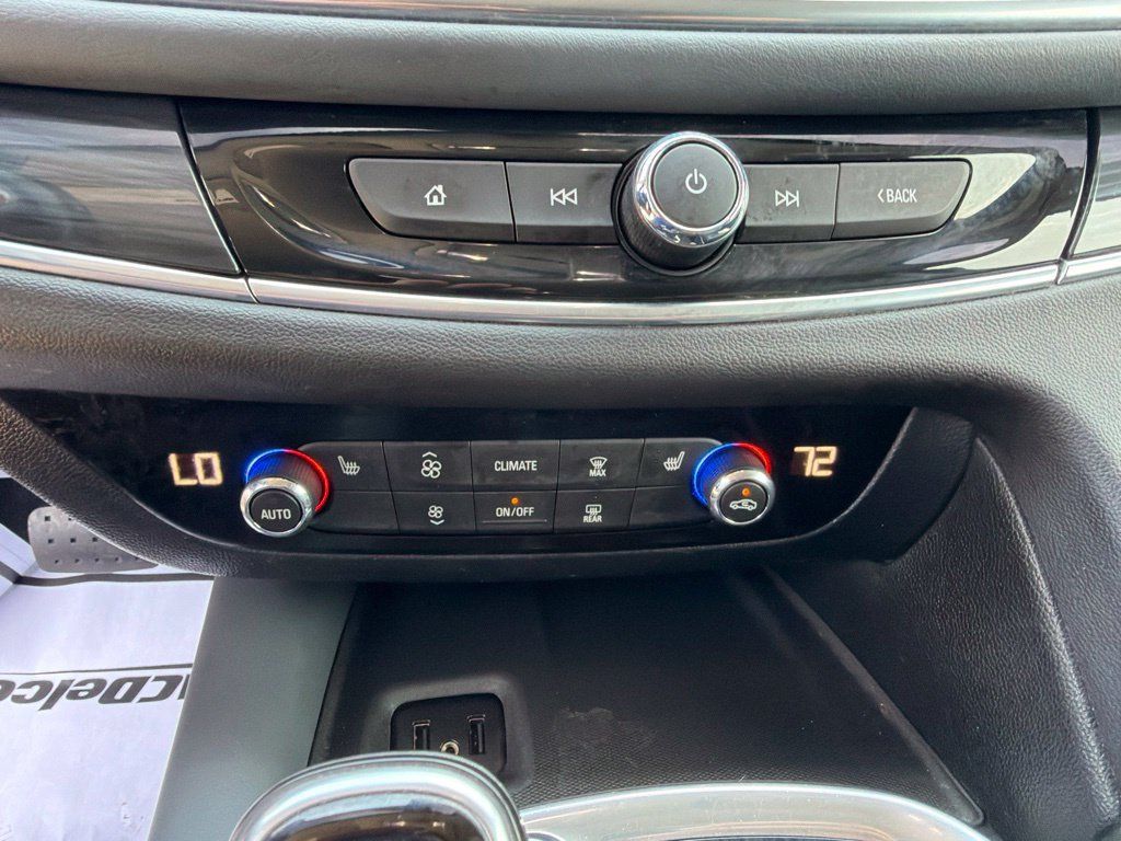 Used 2019 Buick Enclave Essence FWD image 28