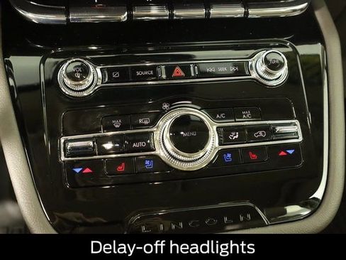 Used 2022 Lincoln Corsair AWD w/ Equipment Group 101A image 53