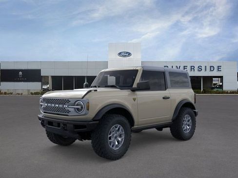 New 2025 Ford Bronco Badlands image 1