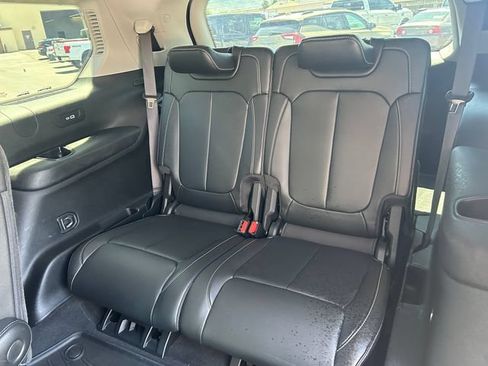Used 2021 Jeep Grand Cherokee L Limited AWD/4WD image 32