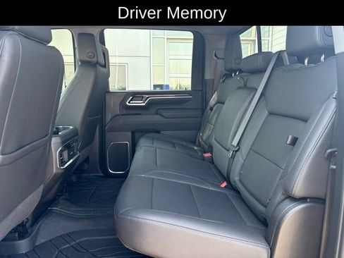 Certified 2025 Chevrolet Silverado 2500 LTZ w/ LTZ Premium Package AWD/4WD image 19
