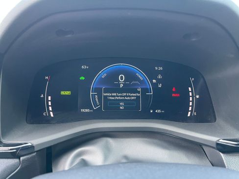 Used 2025 Toyota Camry LE image 39