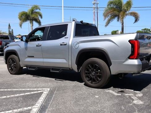 Used 2025 Toyota Tundra Limited AWD/4WD image 5