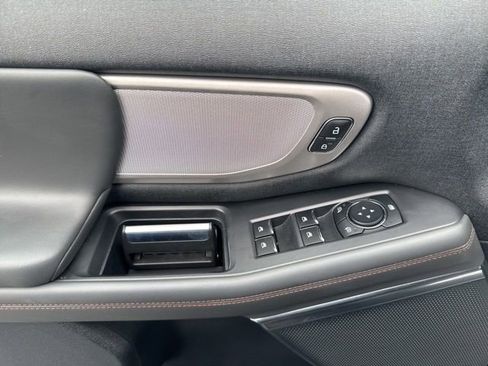 Used 2025 Ford Expedition Max XL image 10