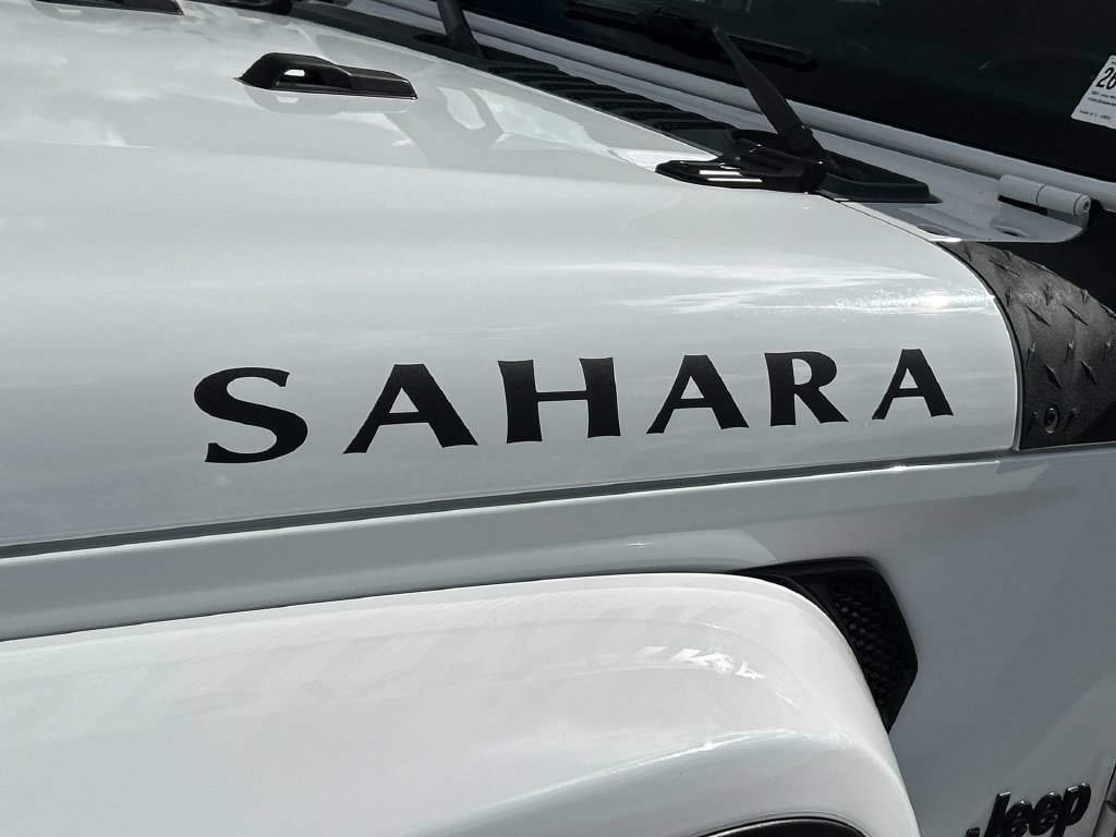 Used 2021 Jeep Wrangler Unlimited Sahara AWD/4WD image 32