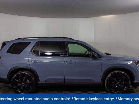 Used 2025 Honda Pilot Black Edition image 20