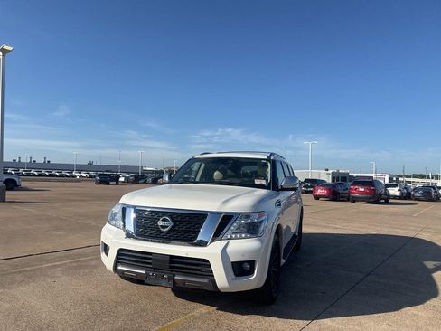 Used 2019 Nissan Armada Platinum w/ Captain's Chairs Package AWD/4WD image 7