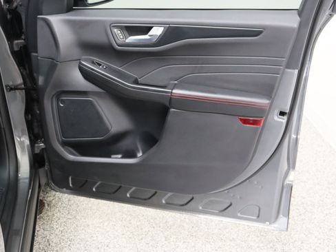 Used 2025 Ford Escape ST-Line w/ Equipment Group 301A FWD image 34