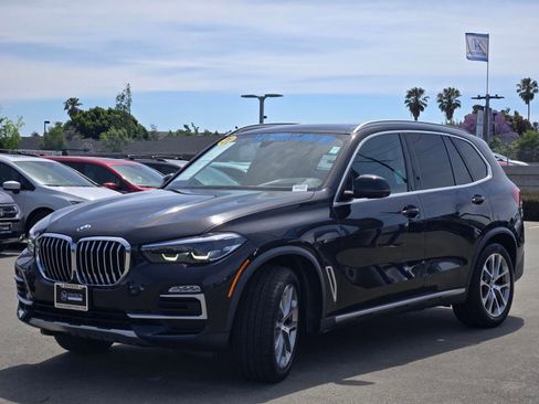 Used 2021 BMW X5 sDrive40i w/ Premium Package RWD image 3