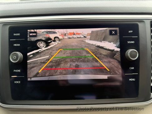 Used 2018 Volkswagen Atlas SE image 27